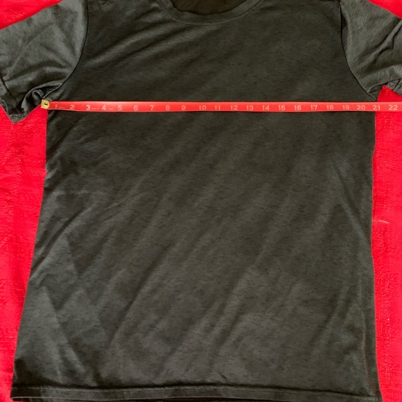 Real Essentials Heather Gray T-Shirt, Men's Size M - Picture 5 of 5